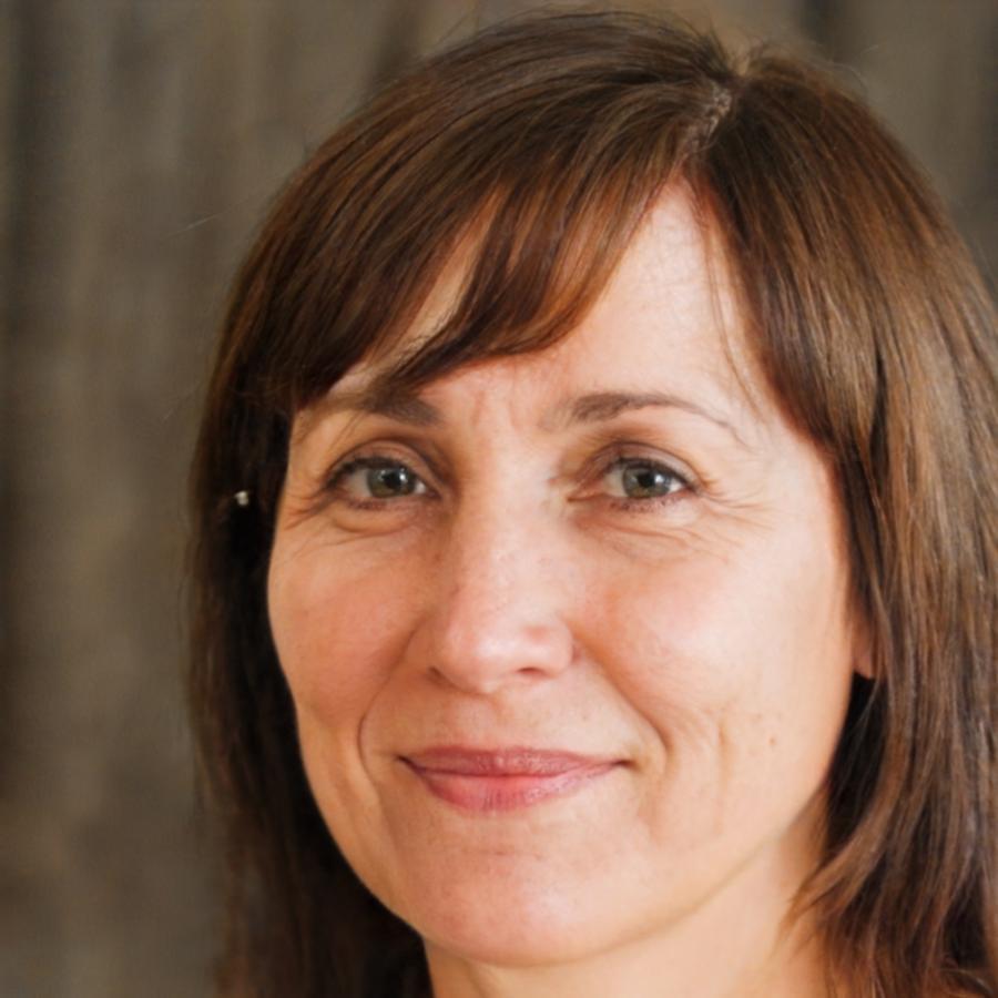 Portrait von Lena Kauffmann, Mentorin im Lernprogramm